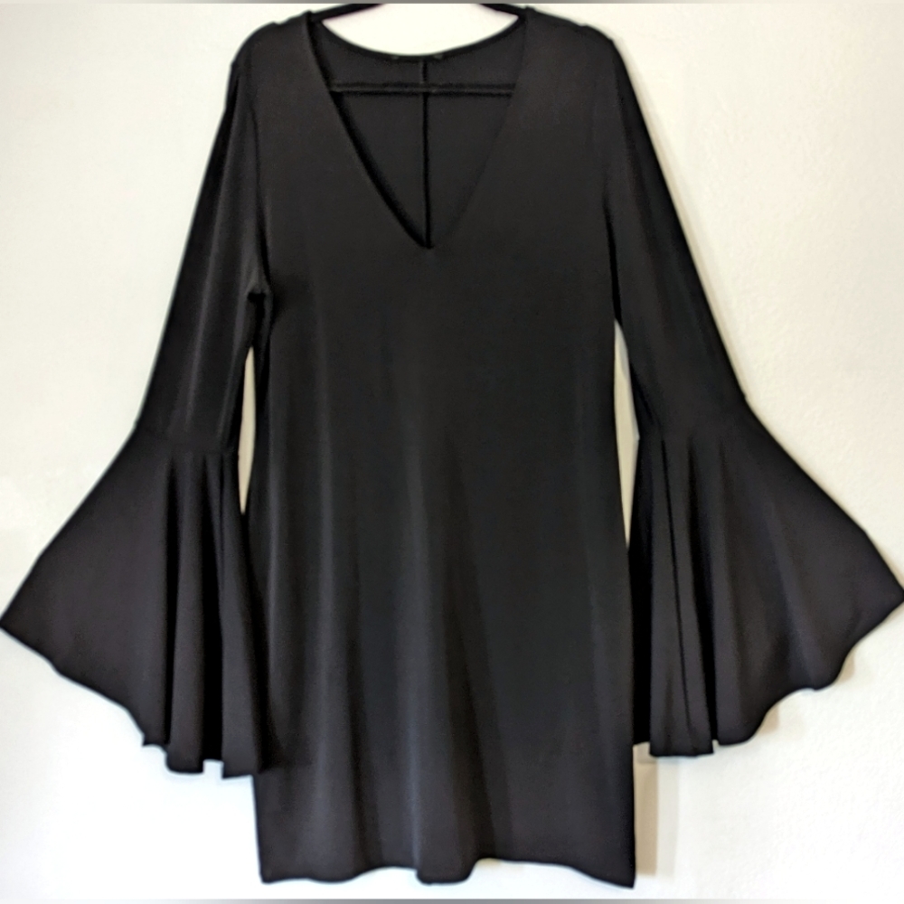 Bell Sleeve Bodycon Dress